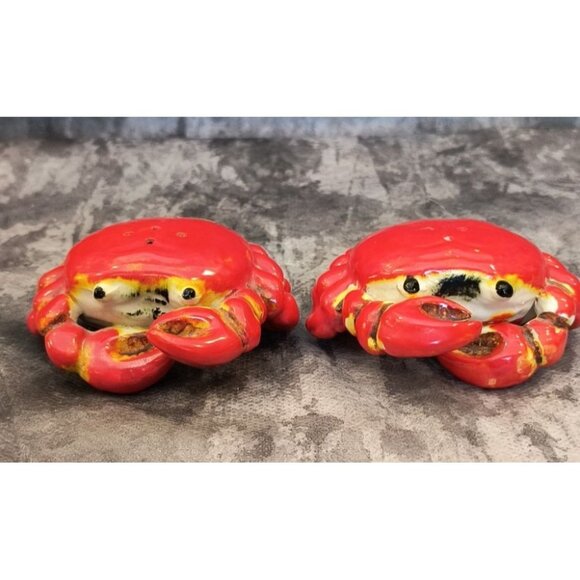 Vintage Mid Century Hand-Painted Crab Salt & Pepper Shakers Padre Island Texas S - Picture 1 of 4